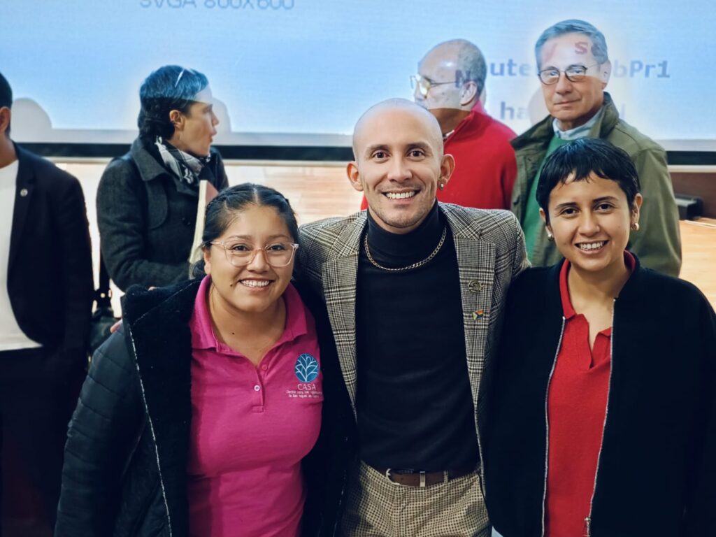 Gabriela Cárdenas with Undersecretary Héctor García Frausto